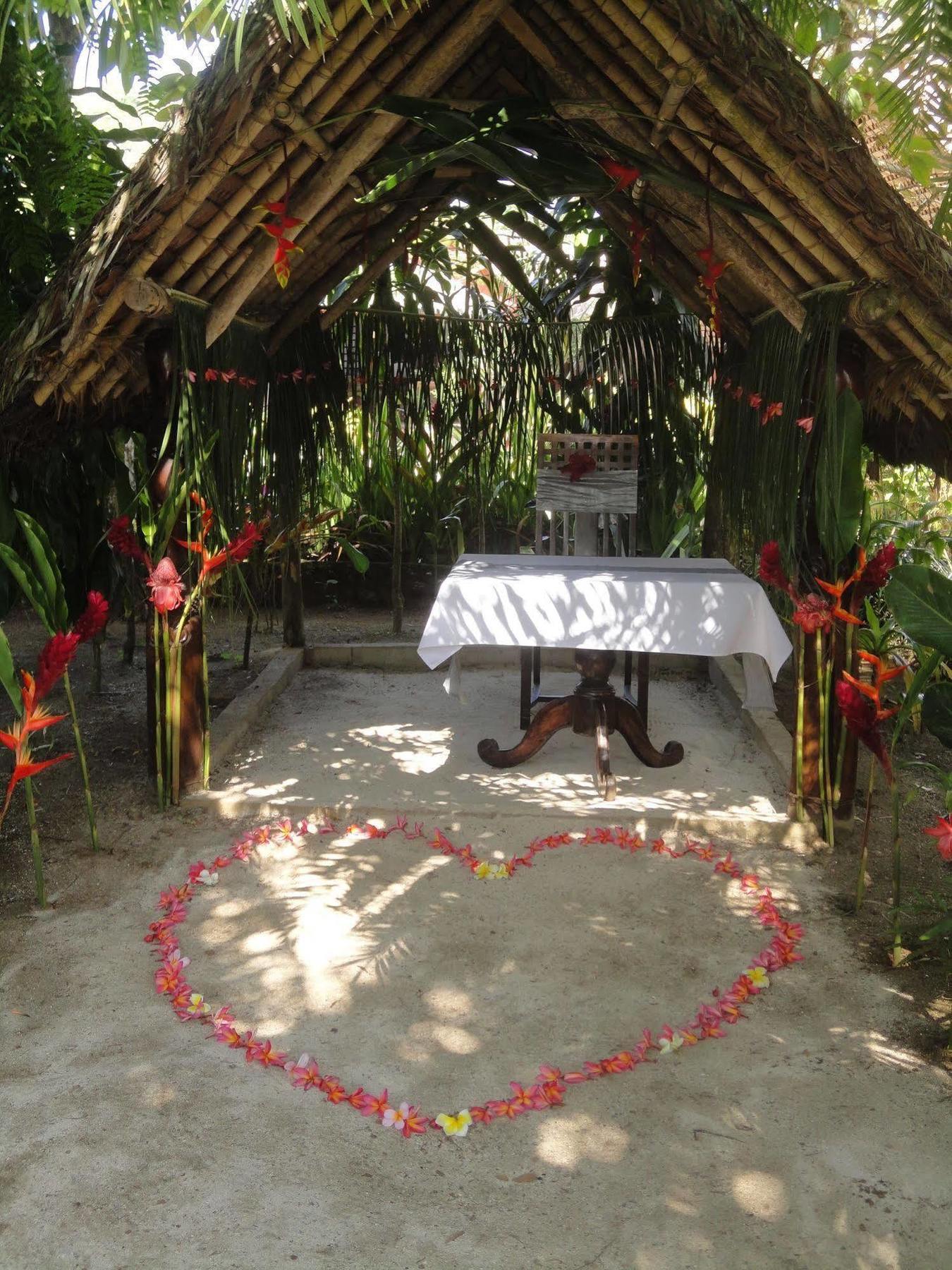 פורט וילה Sunset Bungalows Resort, Vanuatu מראה חיצוני תמונה