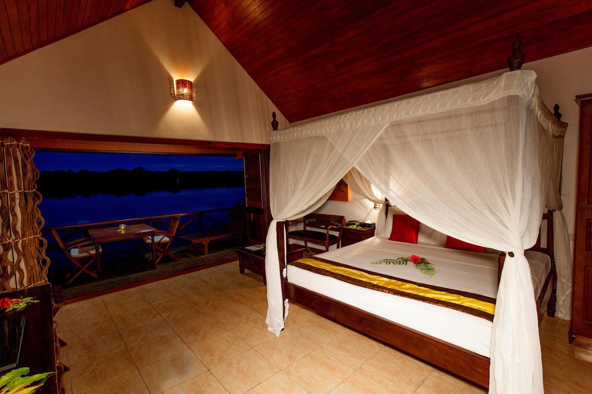 פורט וילה Sunset Bungalows Resort, Vanuatu מראה חיצוני תמונה