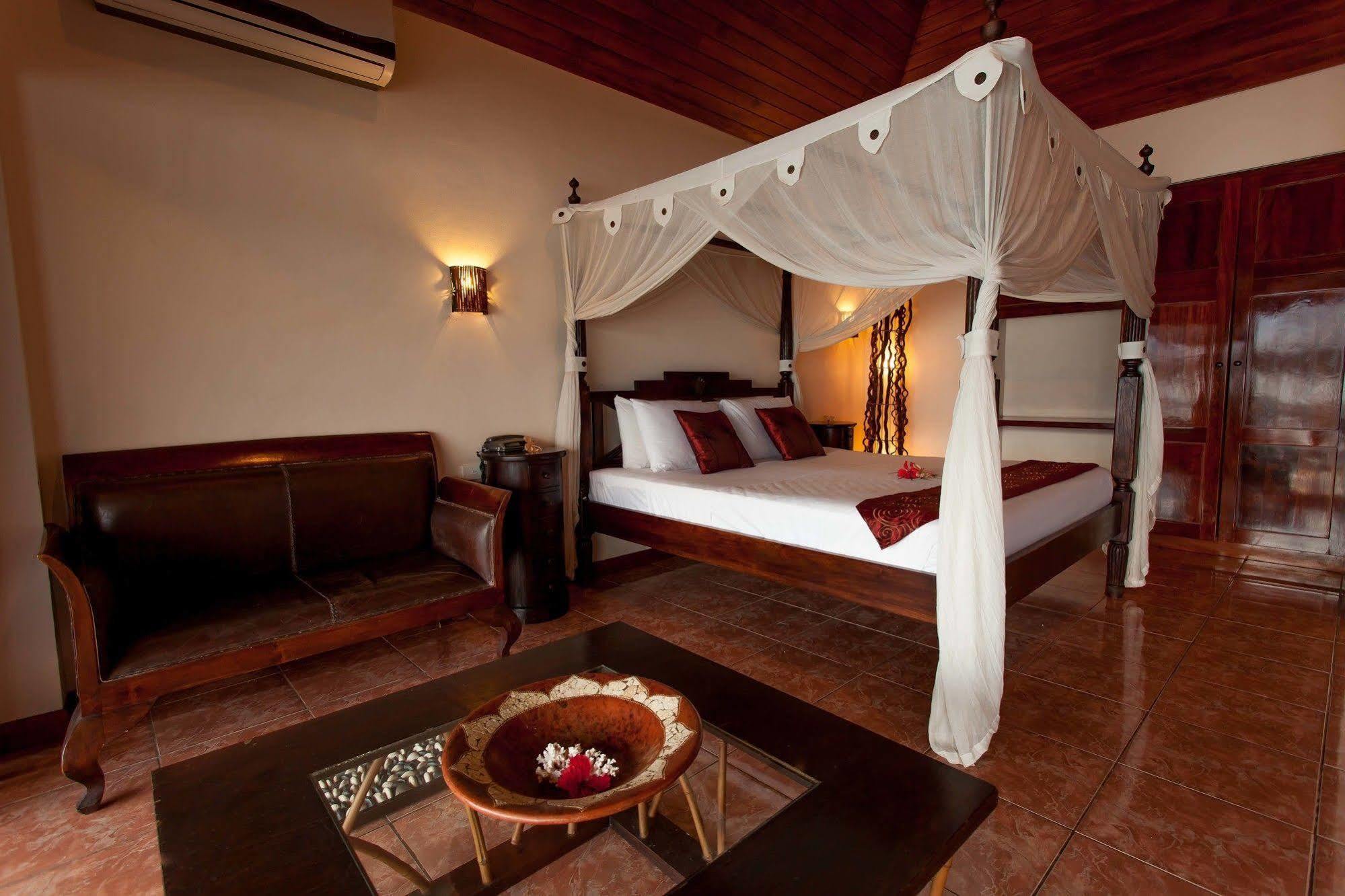 פורט וילה Sunset Bungalows Resort, Vanuatu מראה חיצוני תמונה